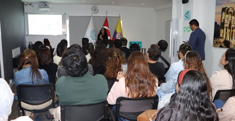 Dünya Türk Dili Ailesi Günü Kolombiya'da Kutlandı