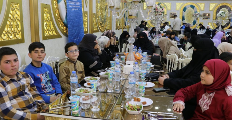 Dünya Yetimler Günü'nde İftar Programları Düzenlendi