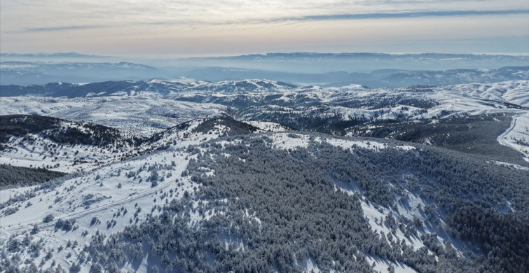 Dürtmen Dağı'nda Kış Manzarası: Dronla Görüntüleme