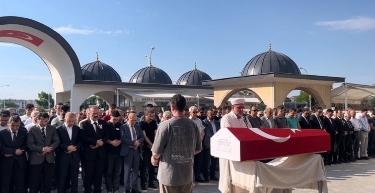 Duruşmada kalp krizi geçirerek hayatını kaybeden Cumhuriyet Savcısı son yolculuğuna uğurlandı