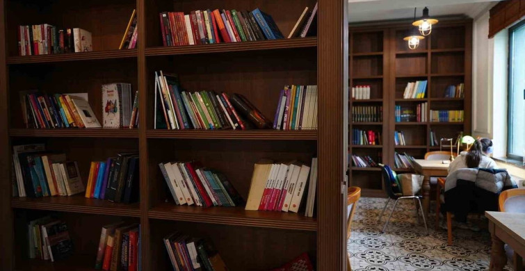 Düzce Belediye Başkanı Faruk Özlü'den Kütüphaneler Haftası Mesajı