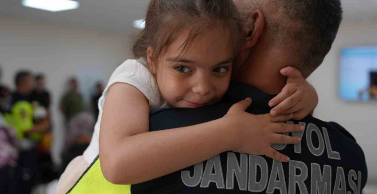 Düzce Belediyesi'nden jandarma personeline babalar günü sürprizi