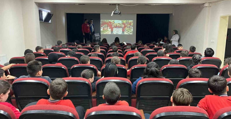 Düzce Üniversitesi Eğitim Fakültesi'nden Otizm Farkındalığı Etkinlikleri