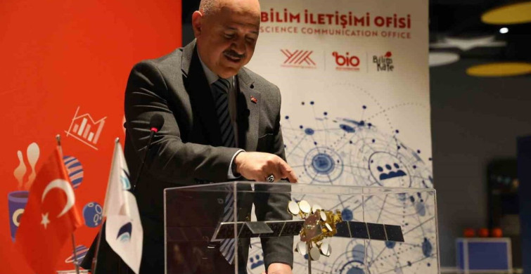 Düzce Üniversitesi'nde Uydu Teknolojileri ve Milli Vizyon Konuşuldu