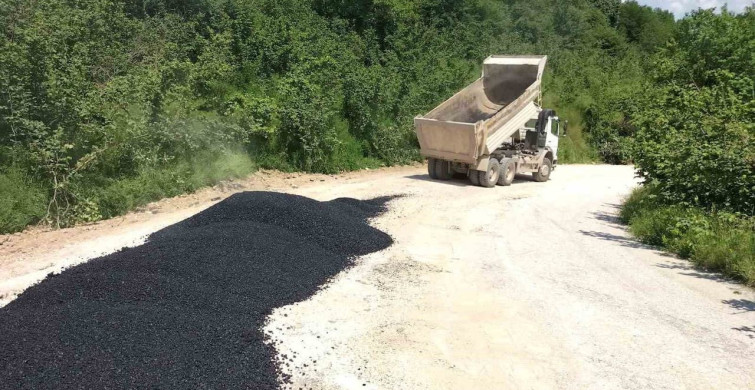 Düzce'de Asfalt Çalışmaları Devam Ediyor