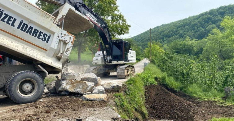 Düzce'de Aşırı Yağışlar Sonrası Heyelan Çalışmaları
