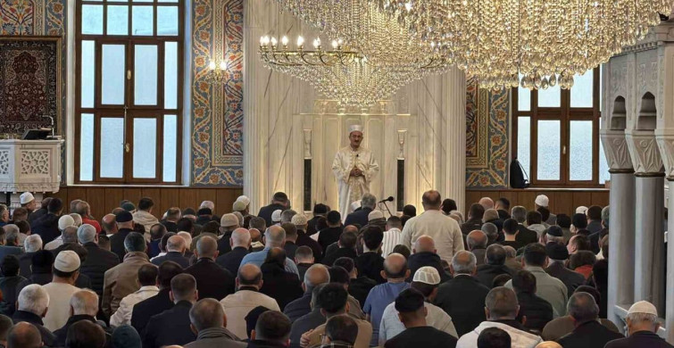 Düzce'de Bayram Namazına Yoğun İlgi