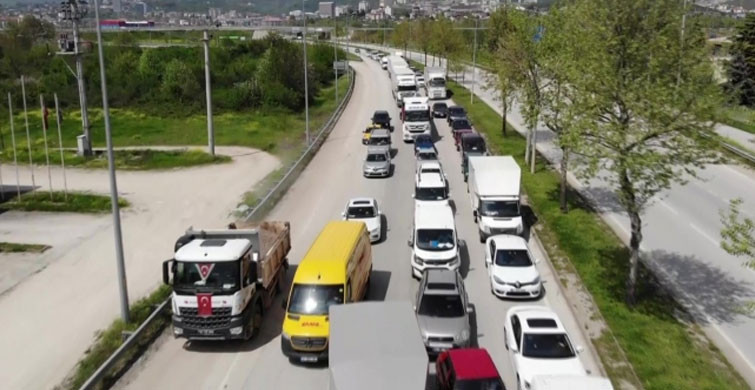 Düzce’de Emniyet Şeridini İhlal Edenlere Ceza Kesildi