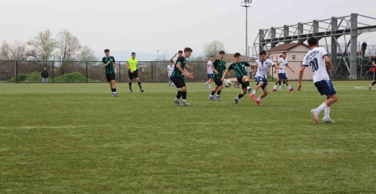 Düzce'de Futbol Şöleni: Okul Sporları Final Müsabakaları Tamamlandı