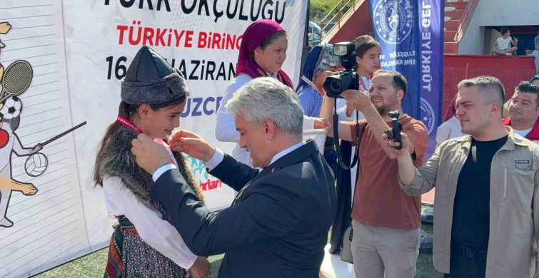 Düzce'de geleneksel Türk okçuluğu Türkiye birinciliği sonuçlandı