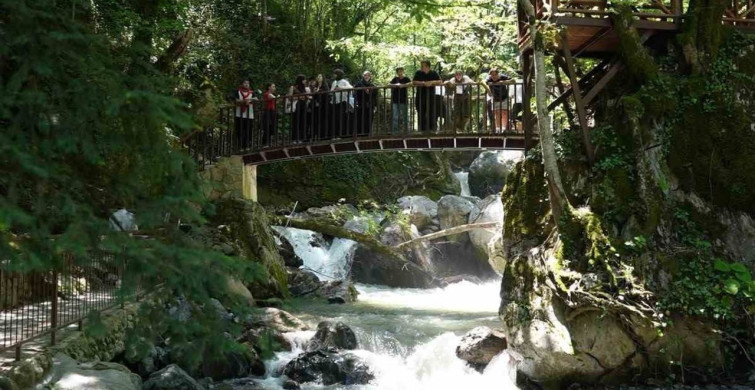 Düzce'de Gençler Doğa ile Buluştu