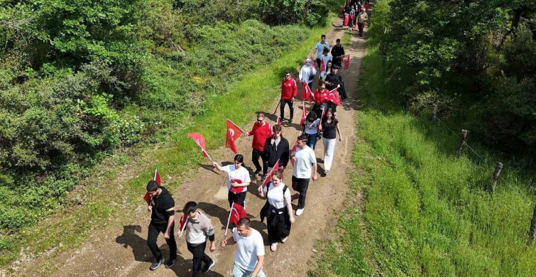 Düzce’de gençler sporla hem eğleniyor hem güçleniyor