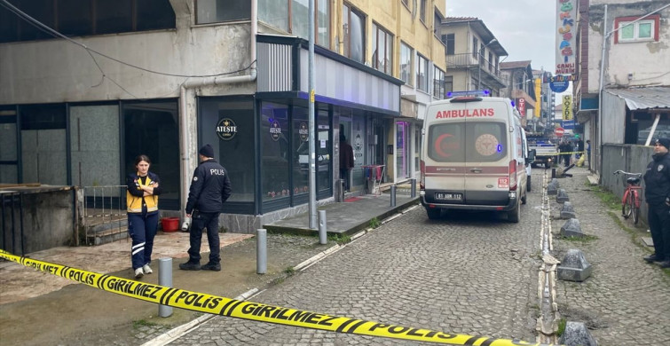 Düzce'de Pasajın Bodrumunda Bir Ceset Bulundu