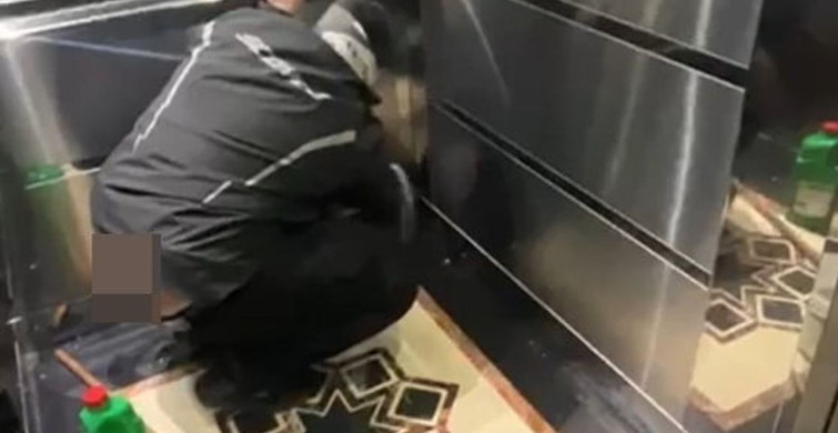 Düzce'de Pizzalı Kurye Skandalı: Asansöre Tuvaletini Yaptı