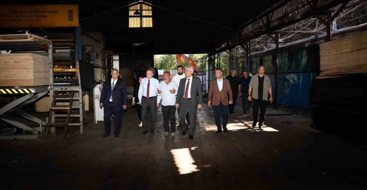 Düzce’de yanan orman ürünleri fabrikasında inceleme yapıldı