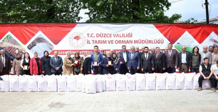 Düzce'de Yem Bitkisi Tohumu Dağıtımı Yapıldı