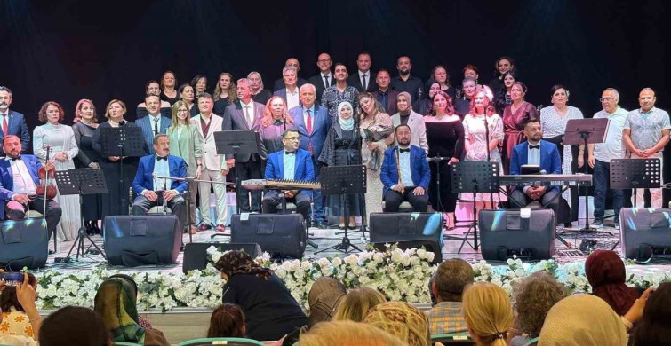 Düzce'de Yeşilçam Melodileriyle Dolu Bir Akşam