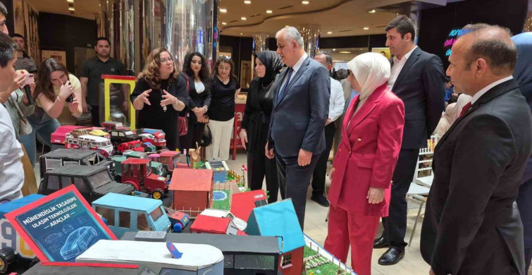 Düzce'de Yılsonu Sergisi: Öğrencilerin Tasarımları Sergilendi