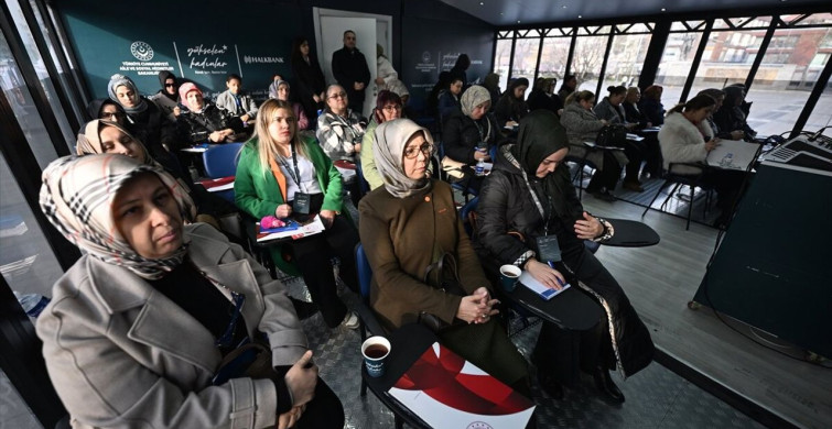 Düzce'de Yükselen Kadınlar Girişimcilik Eğitim Tırı Faaliyete Geçti