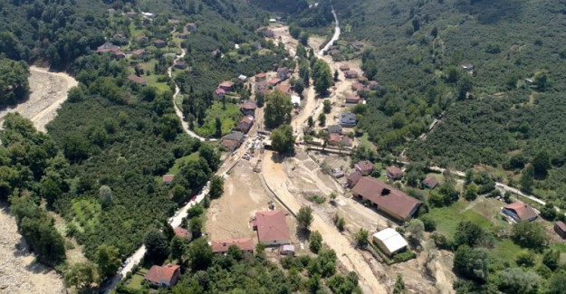 Düzce'deki Selde Kaybolan 6 Kişi Halen Aranıyor