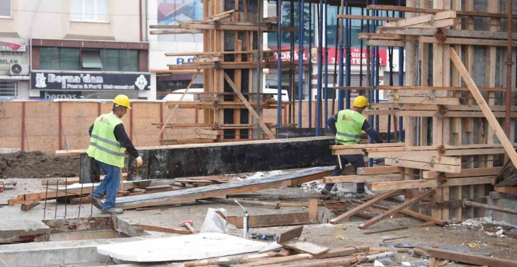 Düzce'nin Cedidiye Kent Meydanı Projesi İlerlemesi