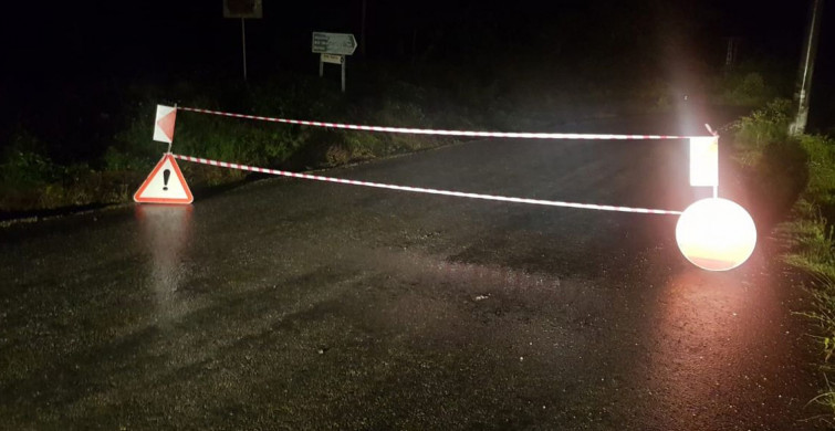 Düzce'yi Sel Aldı! Zonguldak Yolu Çift Yönlü Trafiğe Kapatıldı