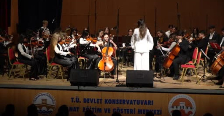 Edirne Lisesi'nde Unutulmaz Konser Gecesi