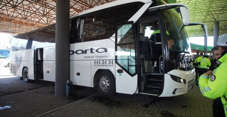 Edirne Otogarında Otobüs Kazası: İki Yaralı