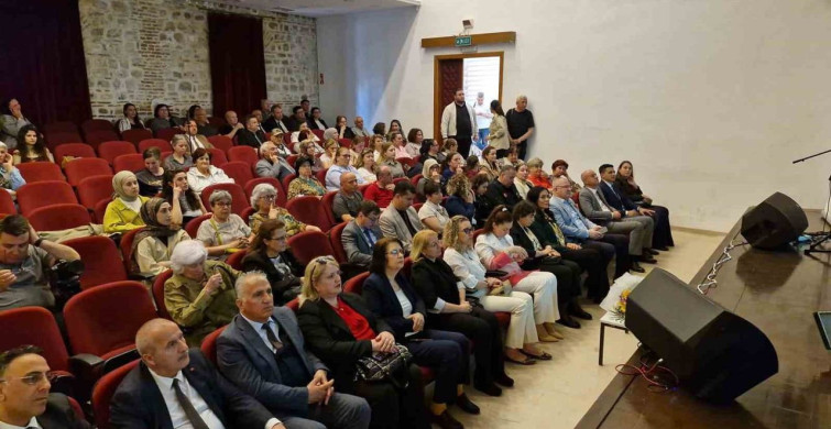 Edirne'de Anneler Günü'nde Koruyucu Aile Programı Düzenlendi