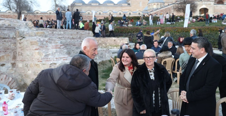 Edirne'de Geleneksel Bereket Sofrası İftarı