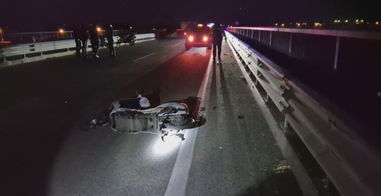 Edirne'de Taksi ile Elektrikli Motosiklet Çarpıştı: 2 Yaralı
