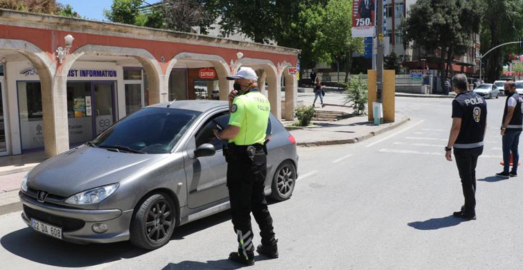 Edirne’de ‘Tam Kapanma’ Denetimleri Yapılıyor
