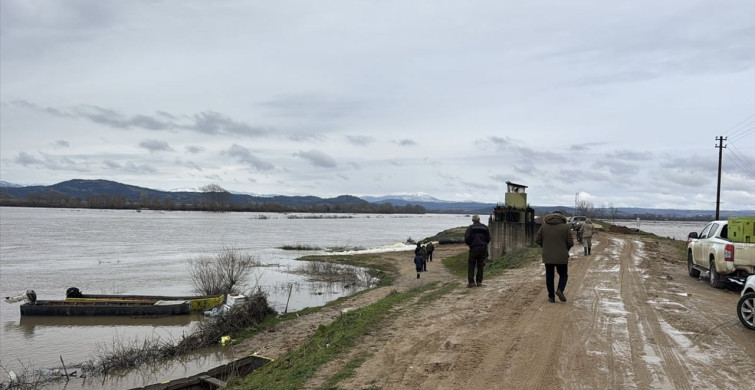 Edirne'de Tunca ve Meriç Nehirleri Taşkınlara Neden Oluyor