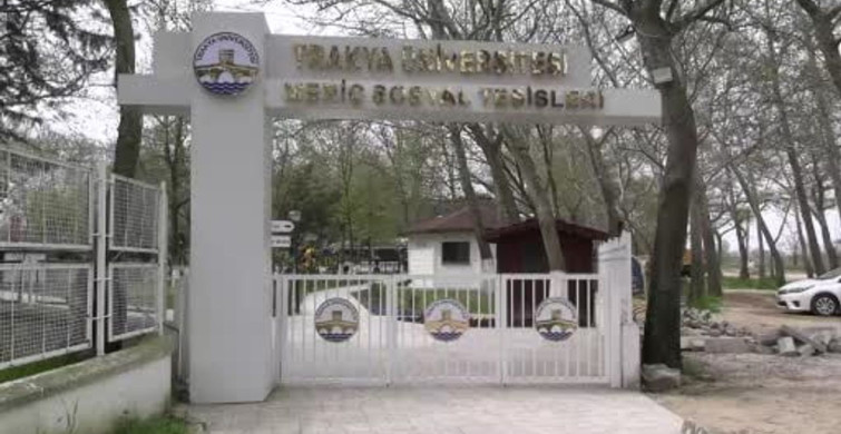 Edirne'de Yapay Zeka Destekli Robot Garson Hizmete Girdi