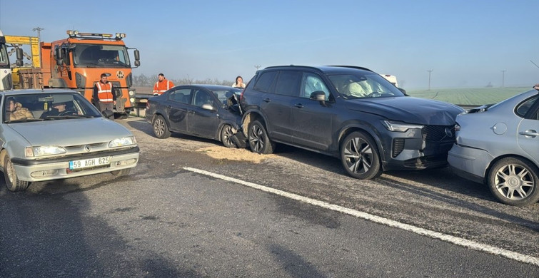 Edirne'de Zincirleme Trafik Kazası: 7 Yaralı