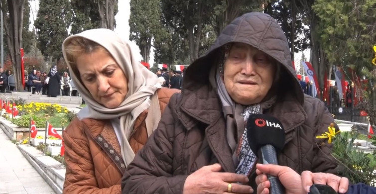 Edirnekapı Şehitliği'nde Duygusal Anlar