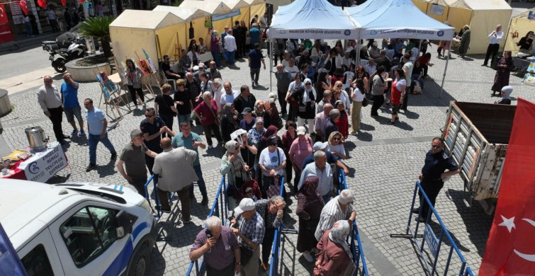 Edremit Belediyesi'nden Ücretsiz Ata Tohumu Fide Dağıtımı