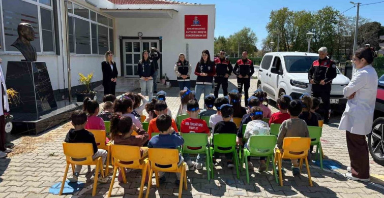 Edremit Emniyeti, Gelecek Nesillere Polislik Eğitimi Veriyor