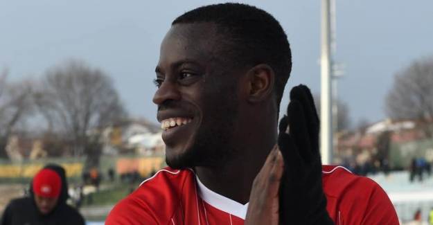 Edwin Gyasi'nin Beşiktaş Açıklaması Dikkat Çekti