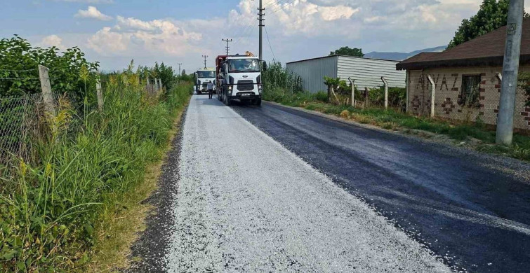 Efeler'de Asfaltlama Çalışmaları Hız Kazandı