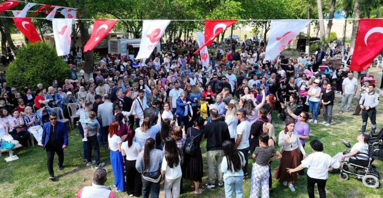 Efeler'de Hıdırellez Şenliği Coşkuyla Kutlandı