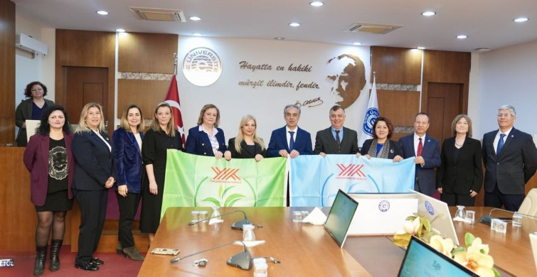 Ege Üniversitesi'nde Başarılar Ödüllendirildi