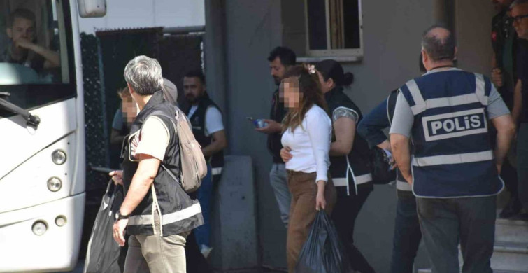 Ege Üniversitesi'ndeki yolsuzluk operasyonunda, eski dekan ve başhekim dahil 27 tutuklama