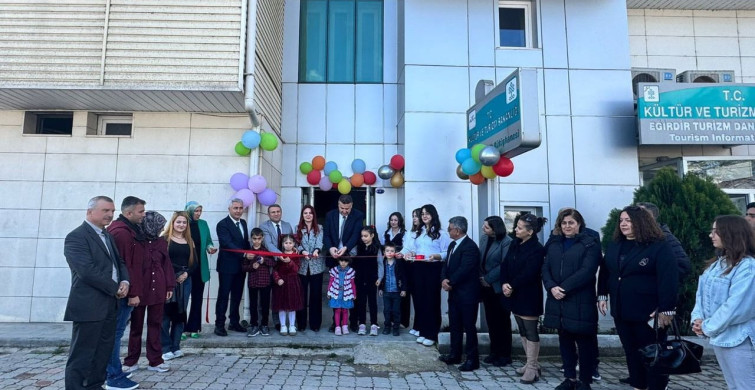 Eğirdir’de Kütüphaneler Haftası, 'İyileştiren Kütüphaneler' Temasıyla Kutlandı