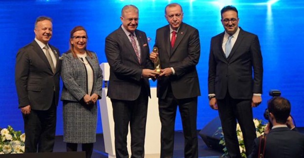 Eğitim Hizmetleri Sektör Birincisi İstanbul Aydın Üniversitesi Oldu