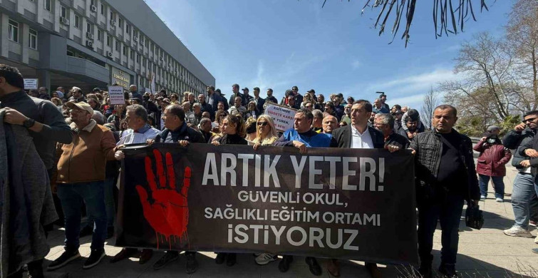 Eğitimciler Zonguldak'ta Şanlıurfa'daki Saldırıyı Protesto Etti