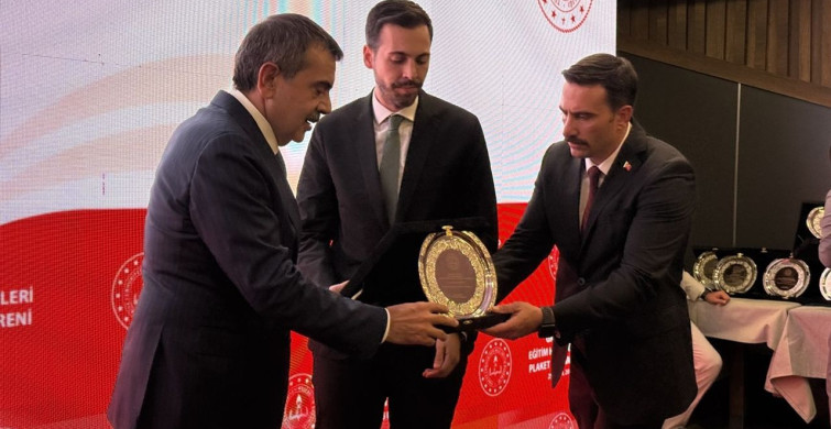 Eğitimde İş Birliği Vurgusu: Bakan Tekin Gaziantep'te Hayırseverlerle Buluştu