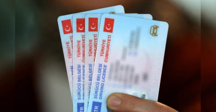 Ehliyet ve kimlik kartlarında yeni gelişme! Belirtilen tarihler arasında yenilenmezse ceza verilecek