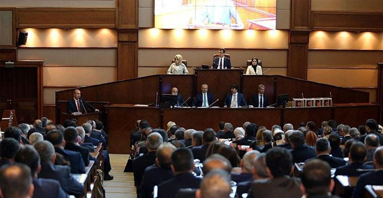 Ekrem İmamoğlu, İstanbul'u Borç Batağında Boğdu