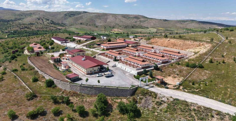 Elazığ Belediyesi Hayvan Bakımevi'nde 9 Yılda 15 Bin Hayvan Tedavi Edildi